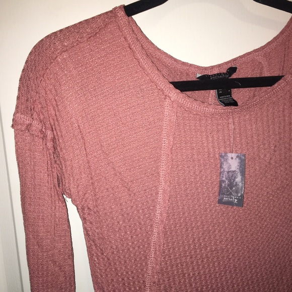 pink sweater! - Picture 3 of 4